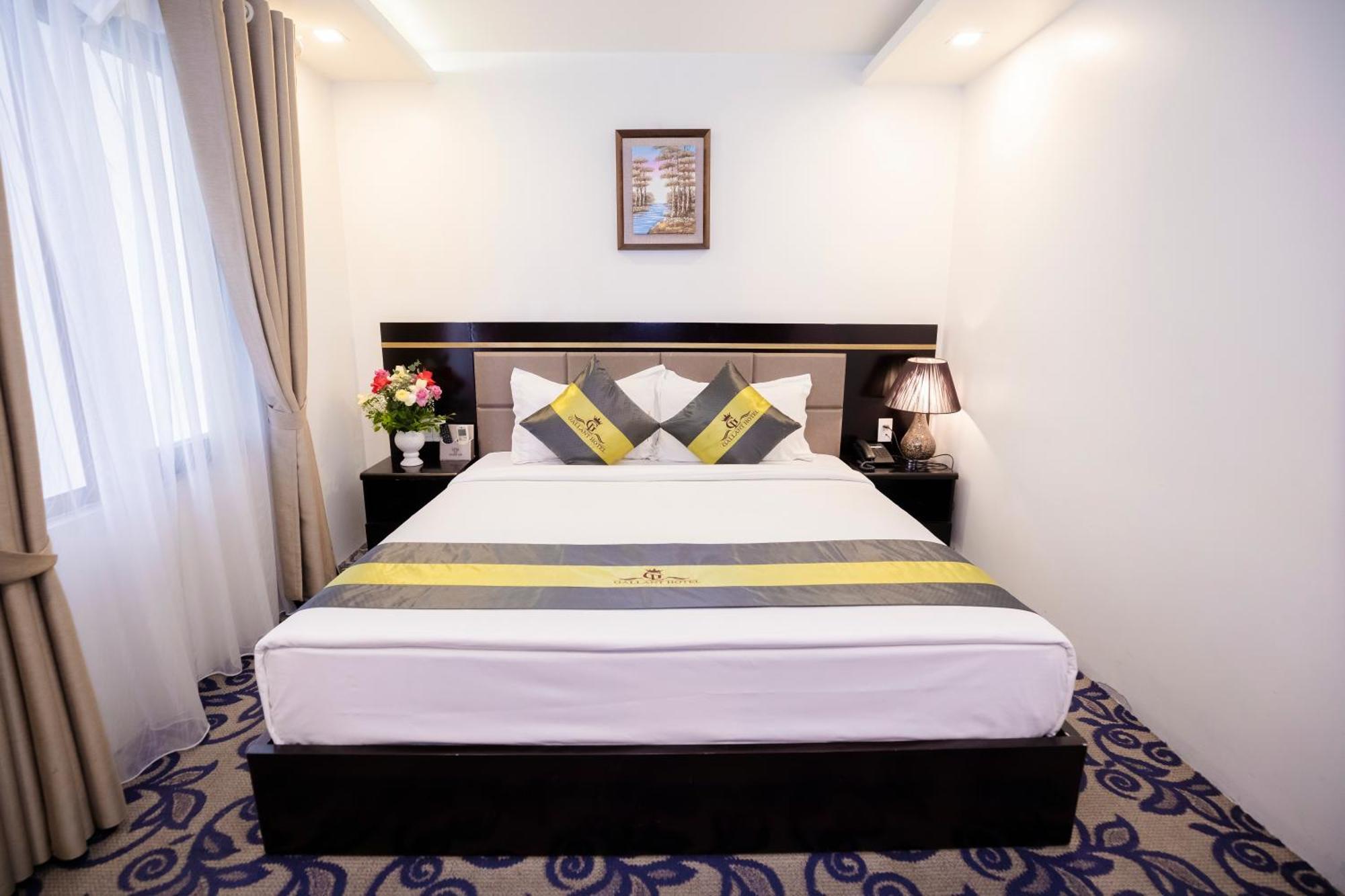 Gallant Hotel 154 Hai Phong Exteriör bild